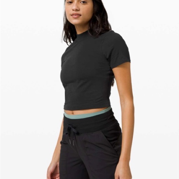 Lululemon Kitsilano Mock Neck Tee - Picture 2 of 6